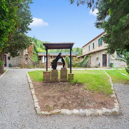Appartamento In With Pool Access Ficulle
